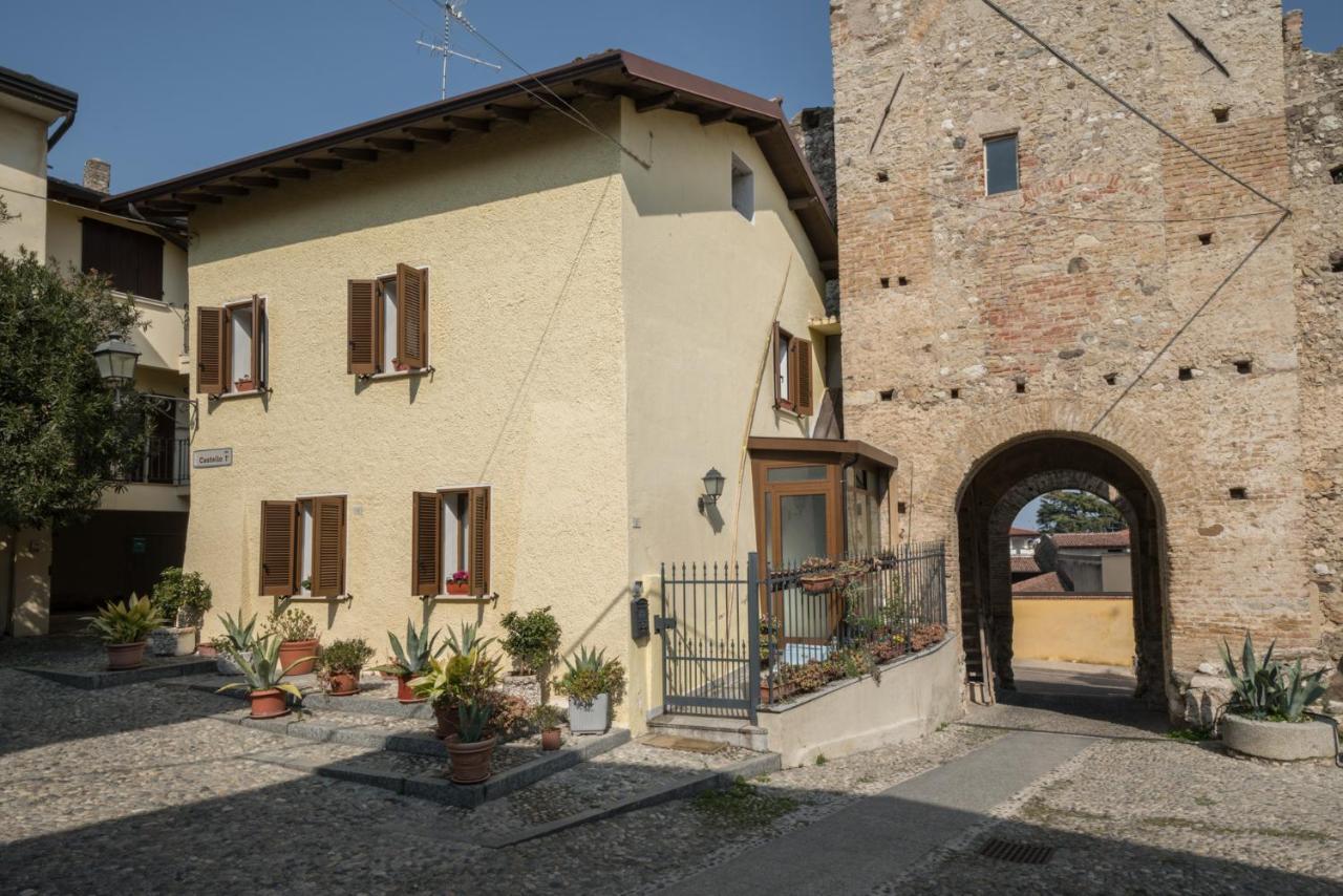 Gardappartamenti Castle Bell Moniga del Garda Exterior foto